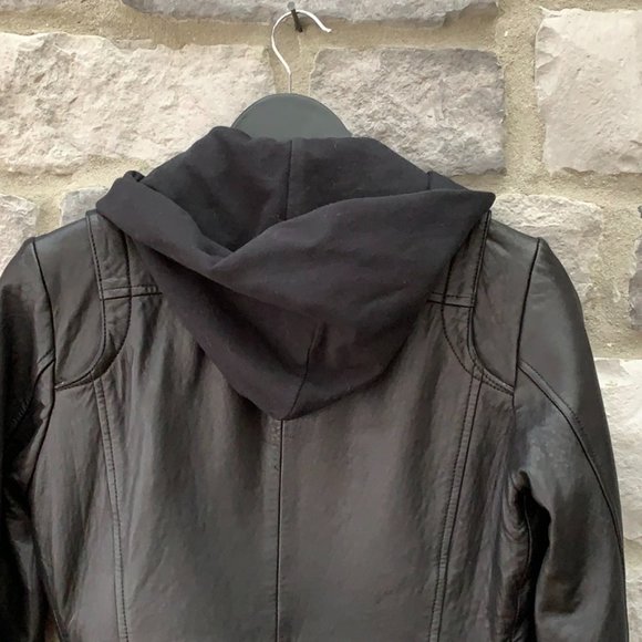 SOLD - Picture 4 of 6